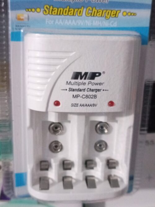 cell charger 4 pice AA AAA